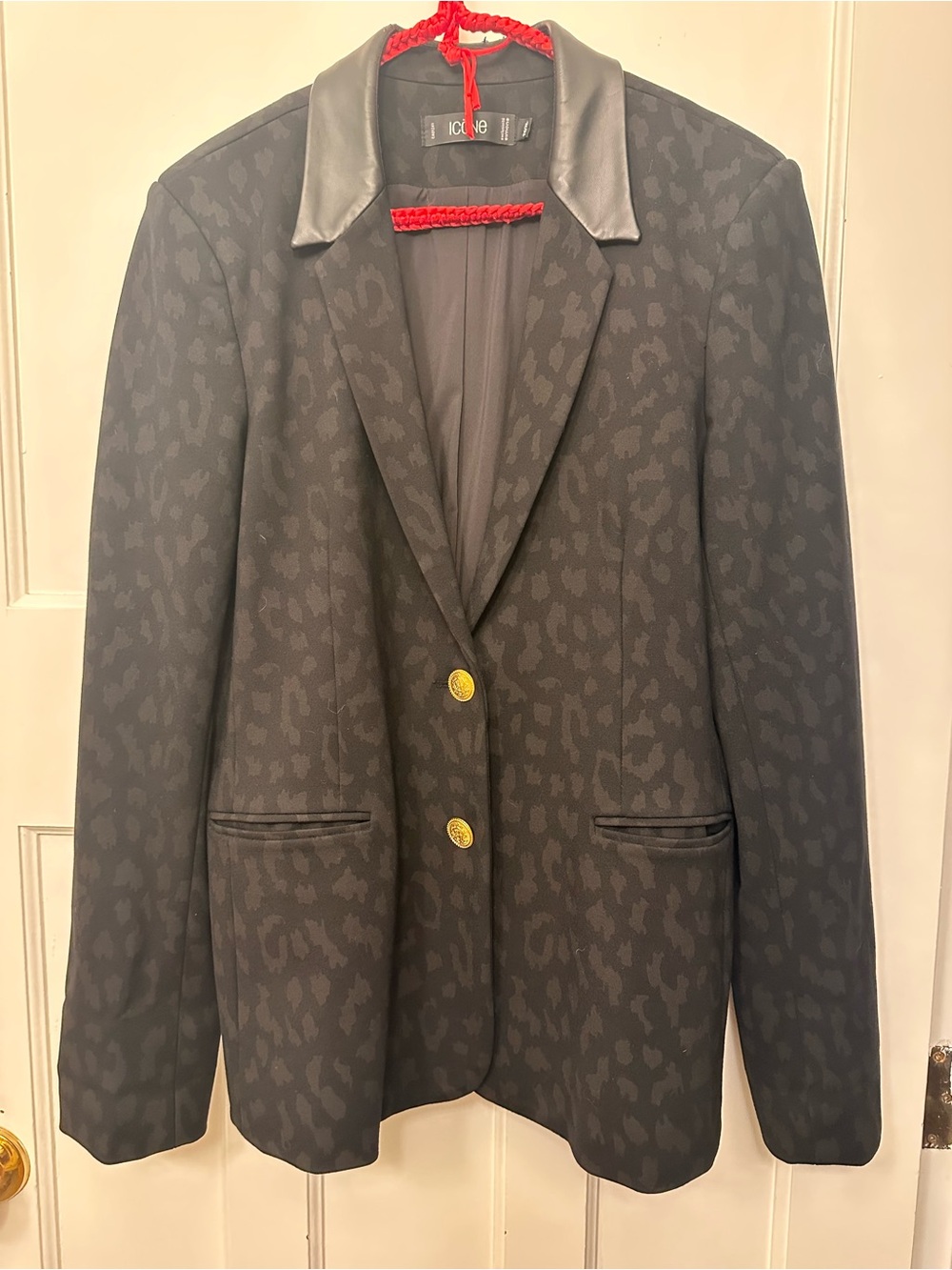 ⭐️ ICÔNE XL Leopard Print Ladies Blazer Faux Leather Collar (flawed)